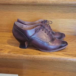 American Duchess Londoner shoes in cherry